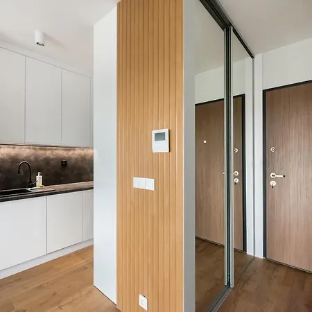 Zupnicza Praga By Bookinghost Warschau